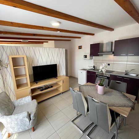 Apartman Sertic Nenad 罗维尼 外观 照片